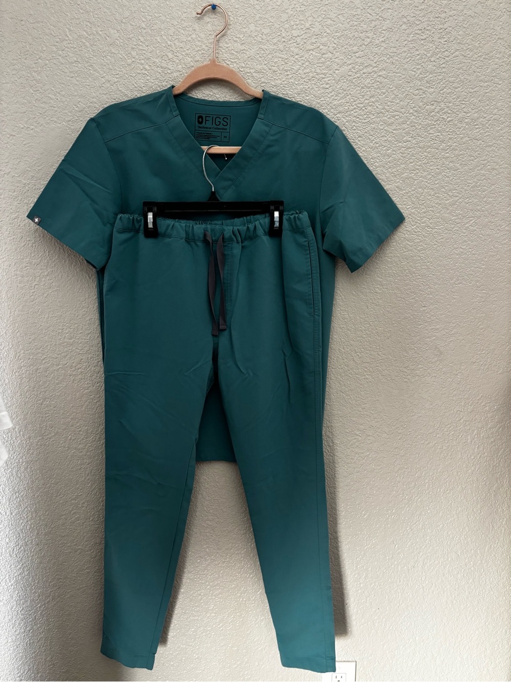 Figs Men’s Teal Green Drawstring Jogger Scrub Set
